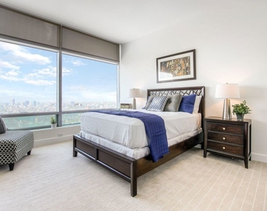 900 W Olympic Boulevard - Photo Thumbnail 4