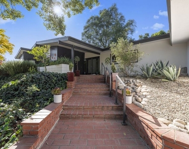 8670 Allenwood Road - Photo Thumbnail 33