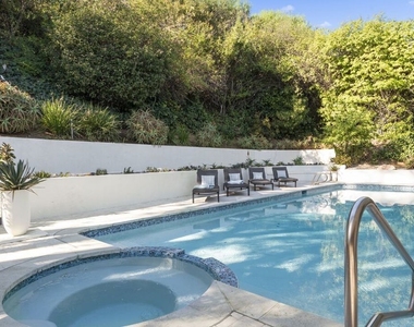 8670 Allenwood Road - Photo Thumbnail 31