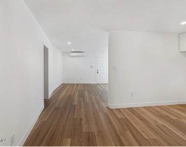 399 Erbes Road - Photo Thumbnail 7