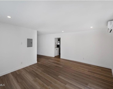 399 Erbes Road - Photo Thumbnail 10