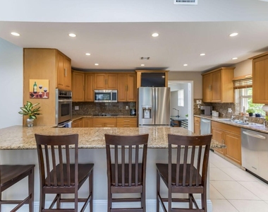 7572 Silver Woods Court - Photo Thumbnail 4