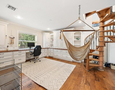 542 N Cypress Drive - Photo Thumbnail 20