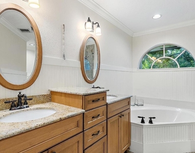 542 N Cypress Drive - Photo Thumbnail 18