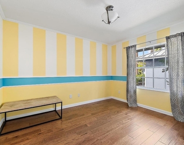542 N Cypress Drive - Photo Thumbnail 22