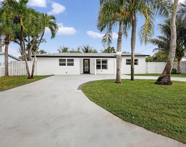 4540 Sw 28th Terrace - Photo Thumbnail 1