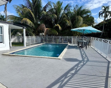 4540 Sw 28th Terrace - Photo Thumbnail 50