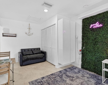4540 Sw 28th Terrace - Photo Thumbnail 29