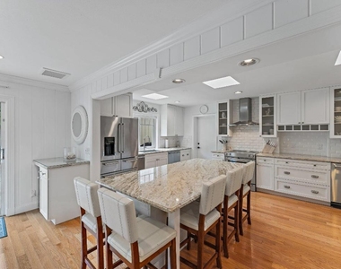 460 Sunrise Way - Photo Thumbnail 23