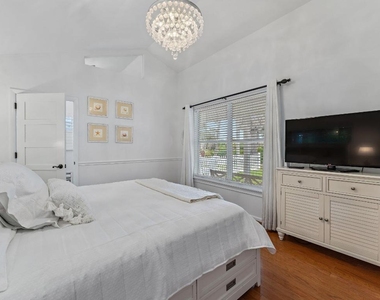 460 Sunrise Way - Photo Thumbnail 7