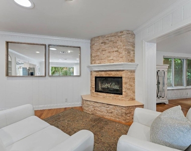 460 Sunrise Way - Photo Thumbnail 29