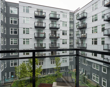 520 Terry Avenue - Photo Thumbnail 24