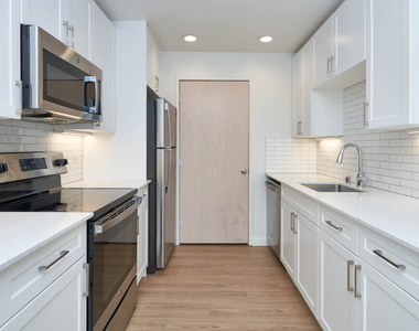 8700 Northeast Bothell Way - Photo Thumbnail 4