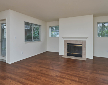8700 Northeast Bothell Way - Photo Thumbnail 8