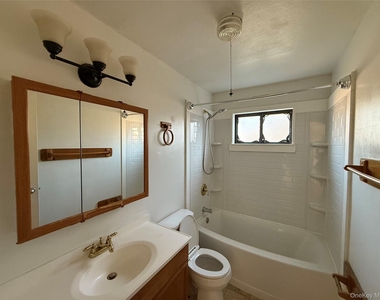 55 Pinebrook Place - Photo Thumbnail 7