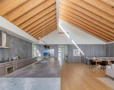 47l S Ferry Road - Photo Thumbnail 16