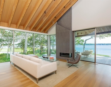 47l S Ferry Road - Photo Thumbnail 8