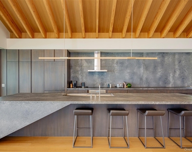 47l S Ferry Road - Photo Thumbnail 11