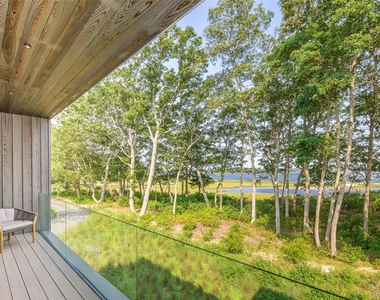 47l S Ferry Road - Photo Thumbnail 27