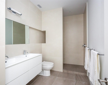 47l S Ferry Road - Photo Thumbnail 23