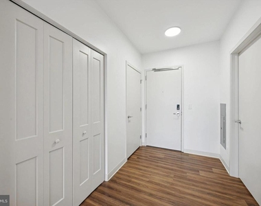4240 Chestnut Street - Photo Thumbnail 9