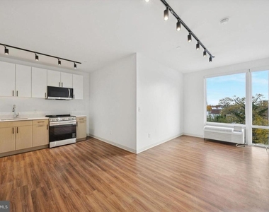 4240 Chestnut Street - Photo Thumbnail 5