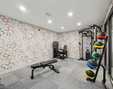 4240 Chestnut Street - Photo Thumbnail 15