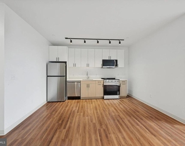 4240 Chestnut Street - Photo Thumbnail 1
