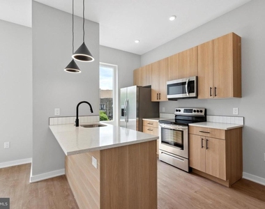 308 W Chelten Avenue - Photo Thumbnail 8