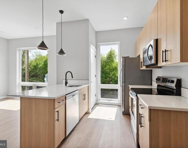 308 W Chelten Avenue - Photo Thumbnail 11
