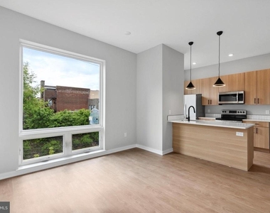 308 W Chelten Avenue - Photo Thumbnail 5