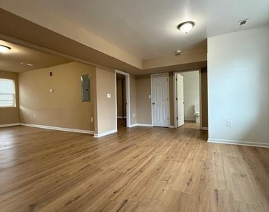 4300 Liberty Heights - Photo Thumbnail 6