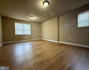 4300 Liberty Heights - Photo Thumbnail 7
