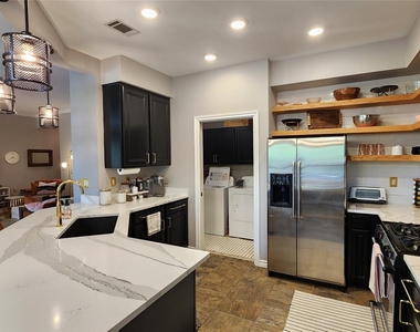 300 San Gabriel Village Blvd - Photo Thumbnail 2