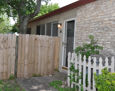 804 Osage Dr - Photo Thumbnail 2