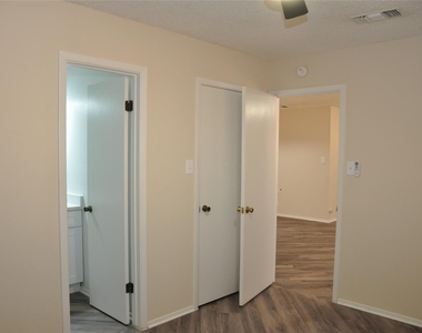 804 Osage Dr - Photo Thumbnail 10