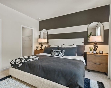 323 Sammon Way - Photo Thumbnail 19