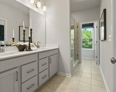 323 Sammon Way - Photo Thumbnail 28