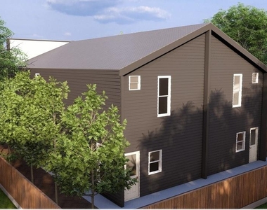 704 S 1st Street - Photo Thumbnail 4