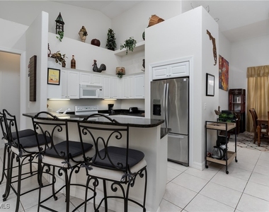 28452 Del Lago Way - Photo Thumbnail 4