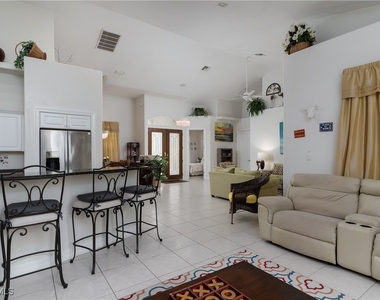 28452 Del Lago Way - Photo Thumbnail 6