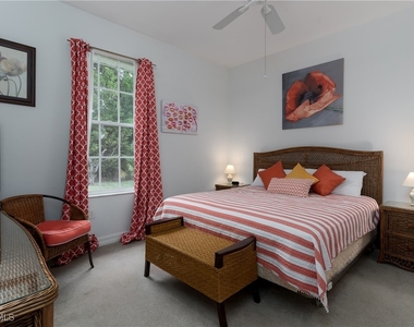 28452 Del Lago Way - Photo Thumbnail 12
