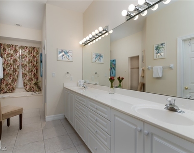 28452 Del Lago Way - Photo Thumbnail 10