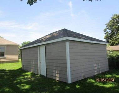 7410 Dallas Street - Photo Thumbnail 14