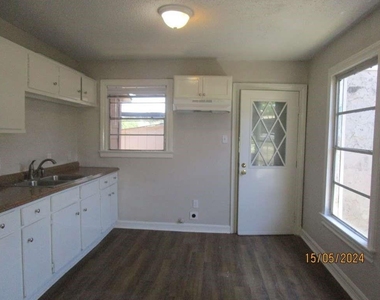7410 Dallas Street - Photo Thumbnail 10