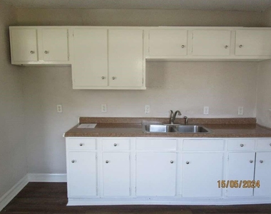 7410 Dallas Street - Photo Thumbnail 11