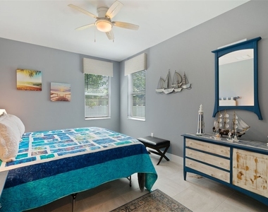 825 Se 5th Place - Photo Thumbnail 12