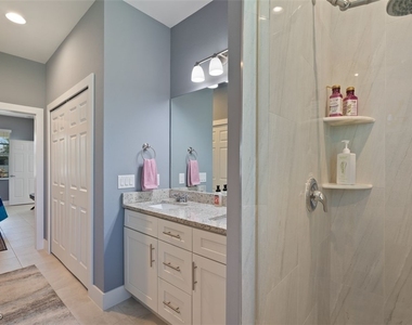 825 Se 5th Place - Photo Thumbnail 11