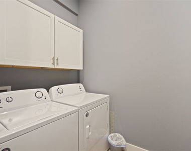 825 Se 5th Place - Photo Thumbnail 19