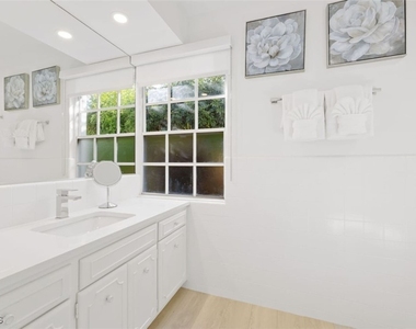 2728 Crayton Road - Photo Thumbnail 25